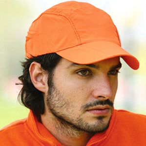 Cappellino in nylon impermeabile e antivento